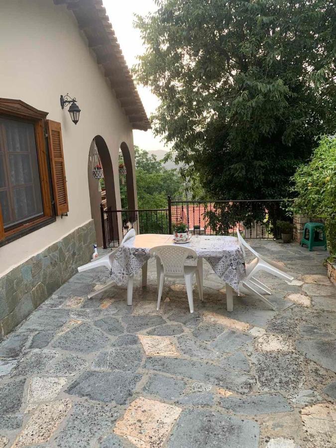 Villa Parahora Prínos Eksteriør bilde